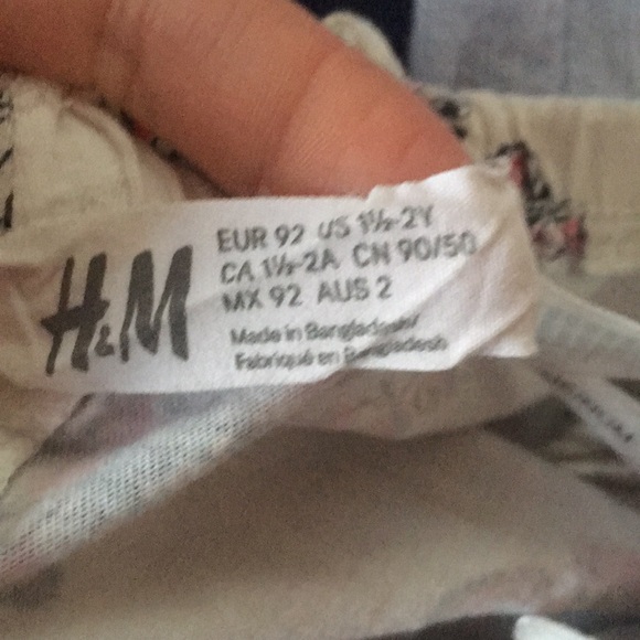 Bundle girl’s outfit. Excellent preowned condition - Picture 6 of 6